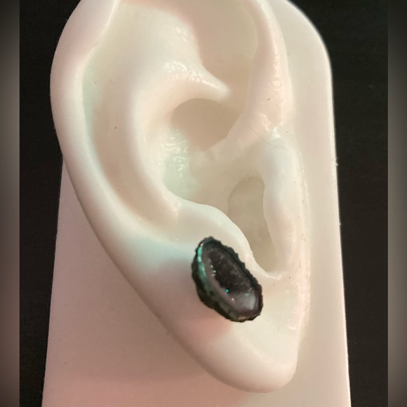 🔮🪺🏔️Gorgeous Amethyst Crystal Earring - Picture 6 of 9